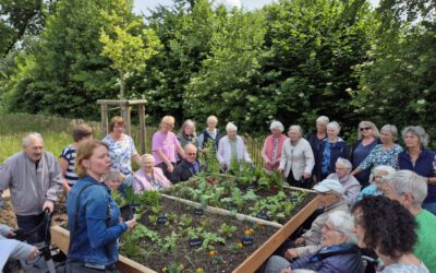 Barrierefreies Hochbeet eingeweiht